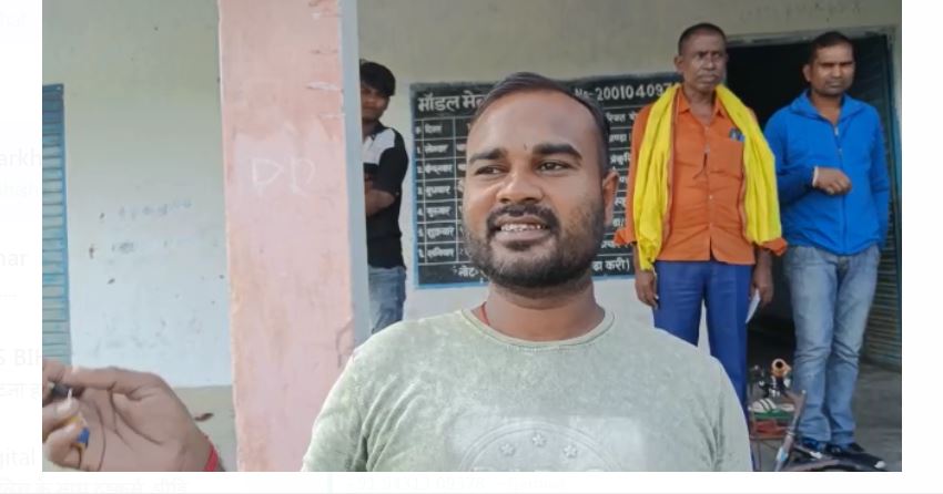 abhibhawako ne school mai kiya hangama 