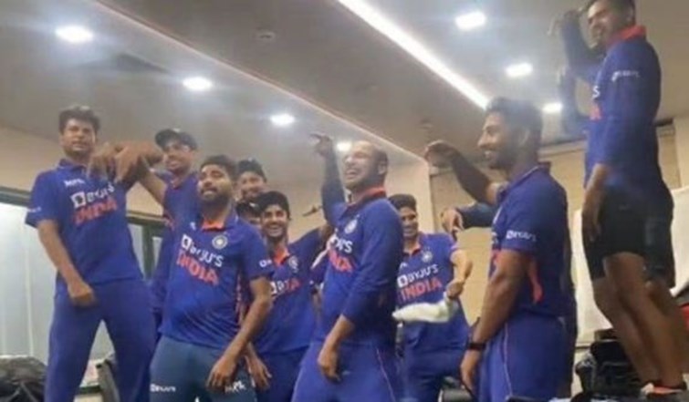 south africa ko harakar khoob jhumi team india 