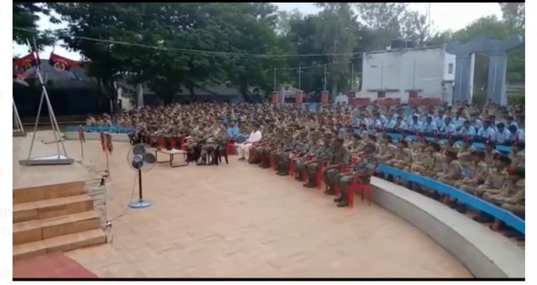 fauj mai jaane ke liye ncc training kaafi aham 