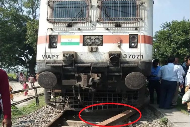 bihar me bada rail hadsa tala 