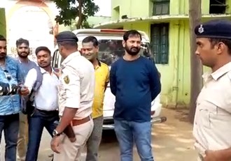 Fake income tax officer arrested after fake judge in bihar