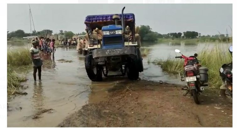 ganga nadi mai jalasatar barhne se barh ki isthiti 