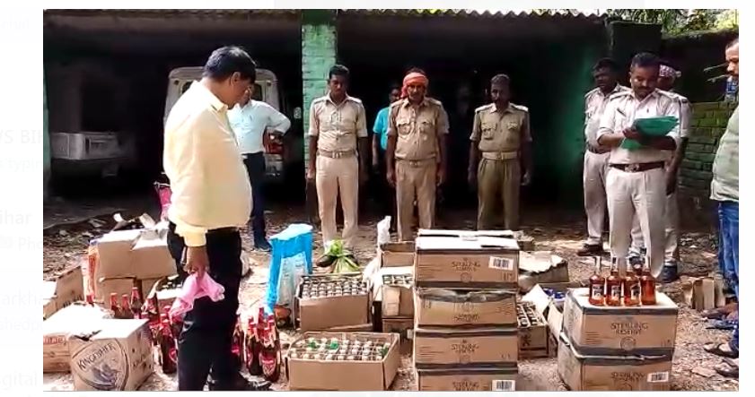 kaarobariyo mai  macha harkampa  