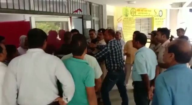 khagaria me bdo ki dadagiri 