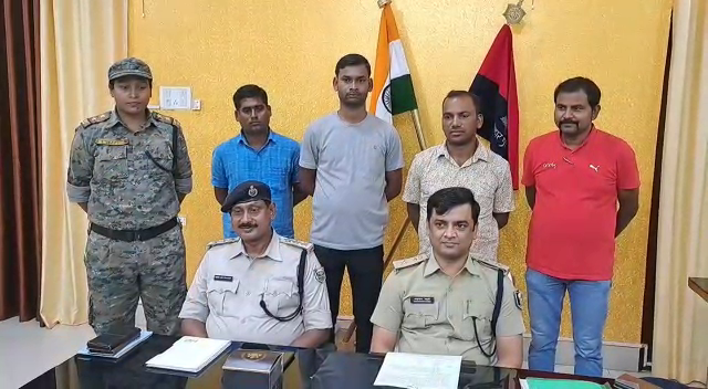 Arms aur sharab ke ssath criminals arrested
