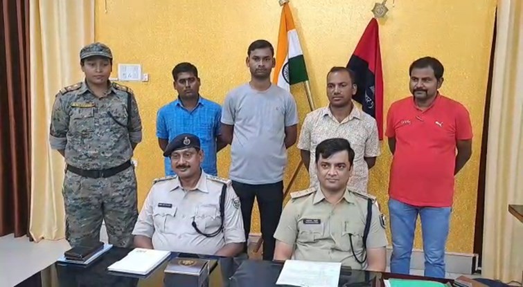 Arms aur sharab ke ssath criminals arrested