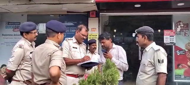 PATNA ME LAKHO KI LOOT