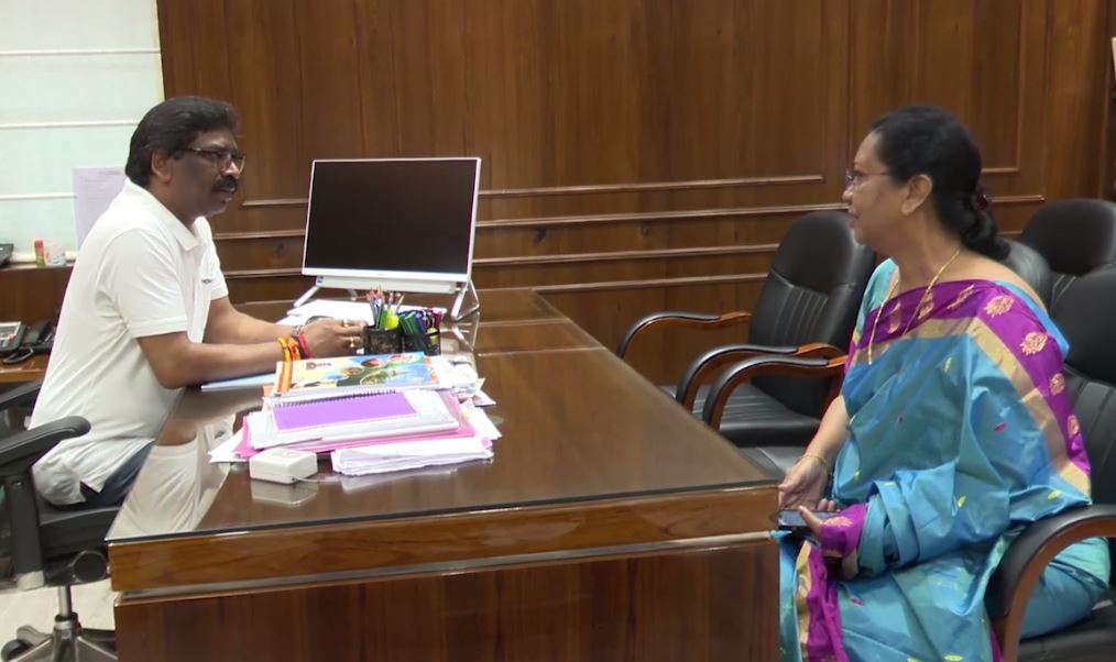 rikta pado per niyukti sarkaar ki prathamiktaa 