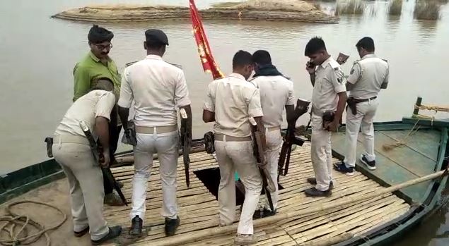 patna me balu kand bihta police ko nahi mila shav koilwar police ne ek shav kiya baramad