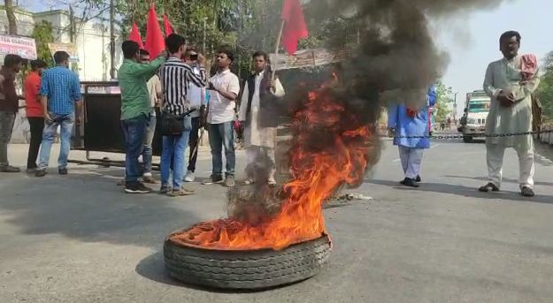 swasti hatyakand ko lekar samastipur patna sadak jaam 