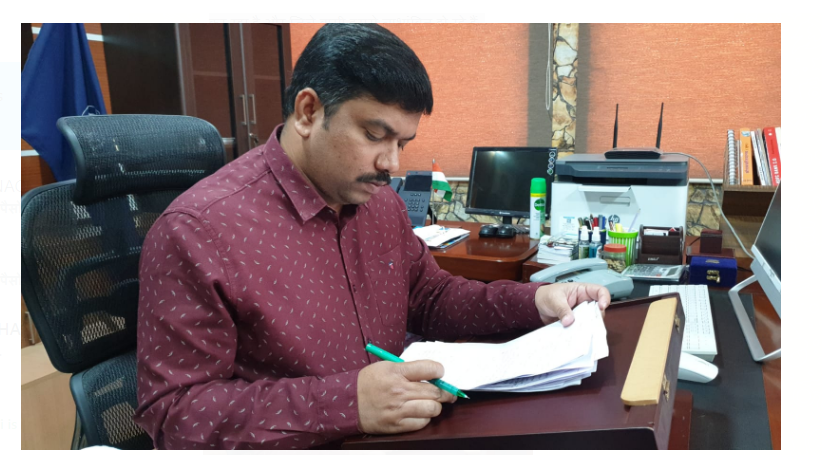 dc ne jila prashasan ki puri teem ko di badhai 