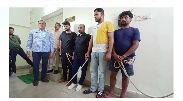 cyber aparadh ke virudh badi karrawai 