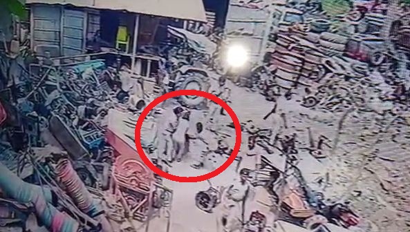 police ki gunbdai ka video viral 