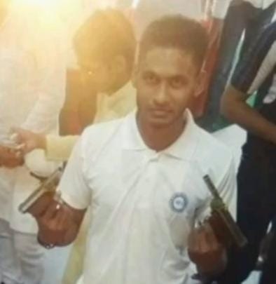 Photo of Nawada's BJP city president waving arms went viral