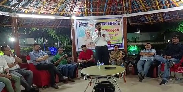 purnia dsp ne vidai samaroh me gana gaakar sabhi ko rulaya 