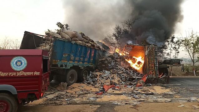 jamui me bheeshan sadak hadsa 