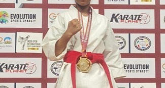 rajmistris daughter juhi won many gold in india open international karate championship