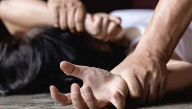 muzaffarpur me haiwaniyat ka naga nach, nabalig se 28 dinon tak rape  