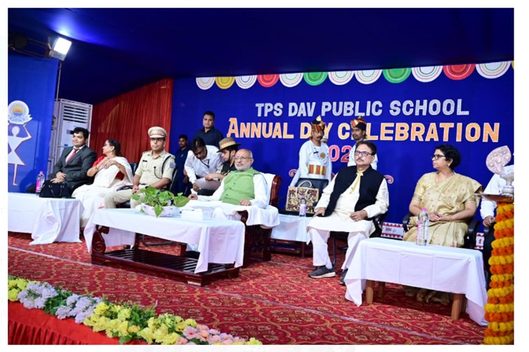 rajyapal ne bahragoda mai chhatron se kaha 
