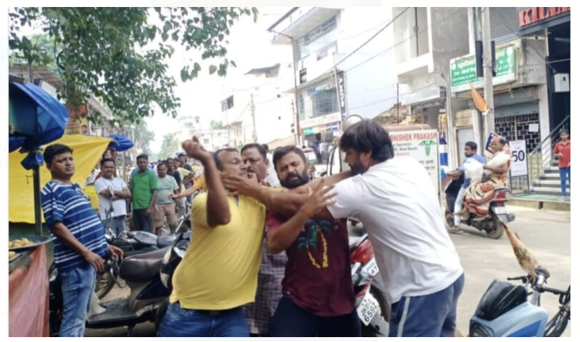 chaibasa bhajpa mai aapsi foot ka najar 