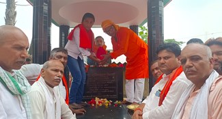 BJP's Tricolor Yatra reaches Uri martyr Sunil Kumar Vidyarthi's village, pays tribute