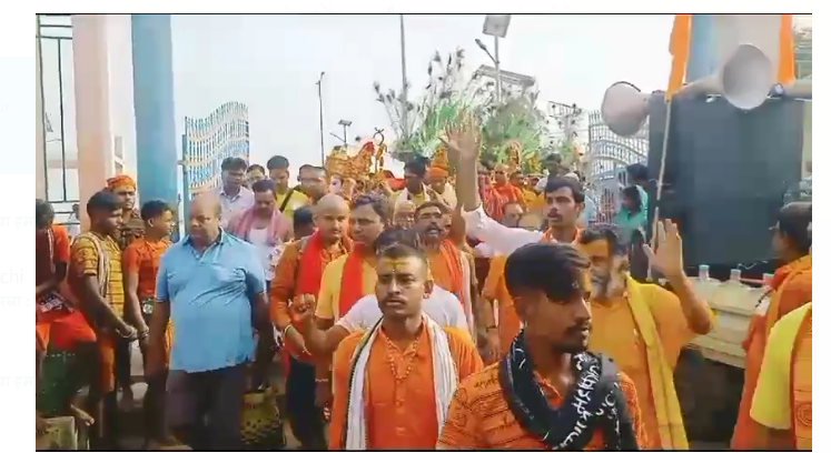 sahebganj mai nikli 54 feet ki kanwar yaatra 