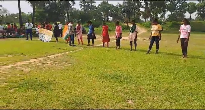 NAWADA ME KHEL DIWAS PER DAUD PRATIYOGITA KA AAYOJAN