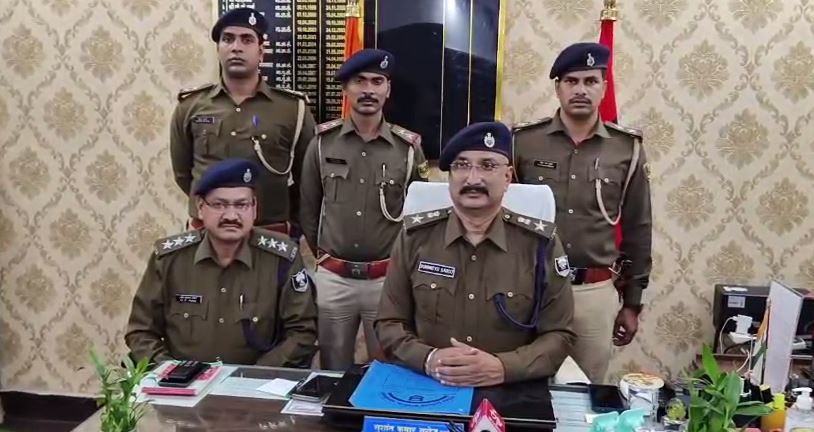 bhagalpur me police aur apradhiyon me muthbhed, do arrest 