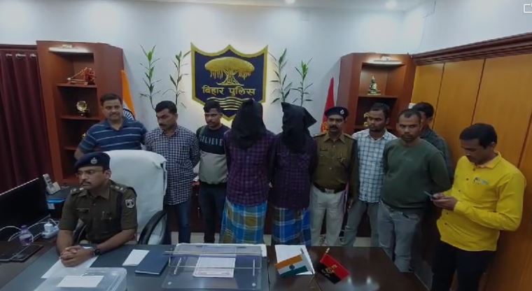 katihar ke 2 kukhyat ko police ne dabocha, ramniwas yadav aur vipin yadav ki police ko thi dhai saal se talash   