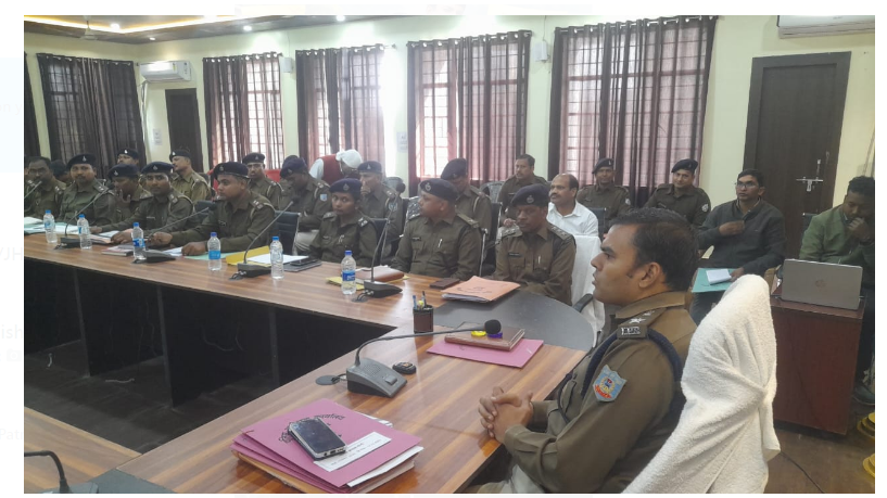 simdega mai aparadh ki samiksha ko lekar baithak 