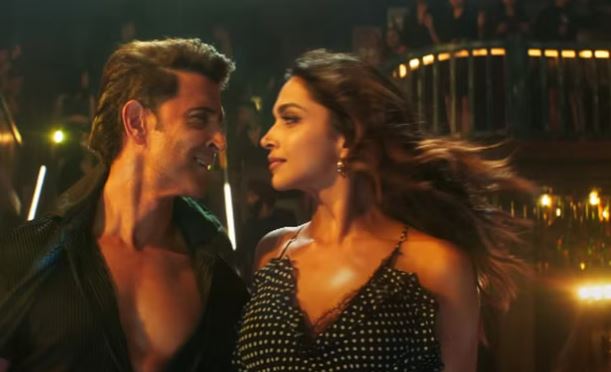upcoming film fighter ka first song reliese , dipika padukone ne hritik sang machaya dhamal 