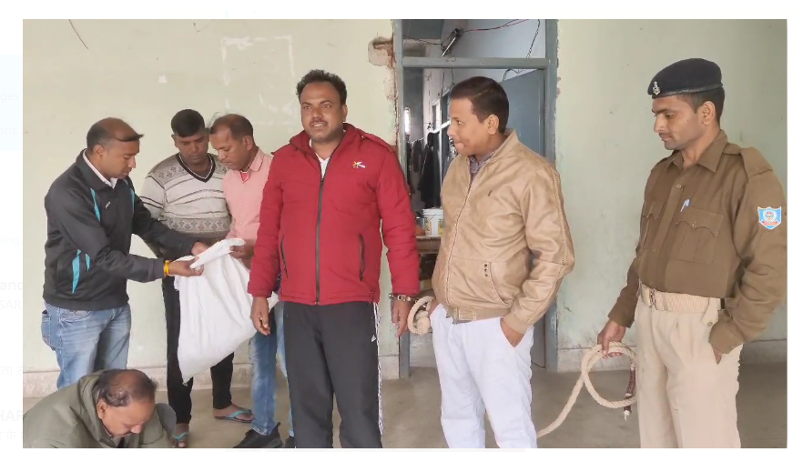 awaidh sharav ke khilaf karrawai 