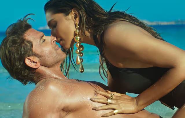 Fighter song Ishq Jaisa Kuch viral  