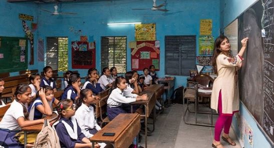  getting the status of state employee, facilities will increase, many niojit teachers lose jobs.