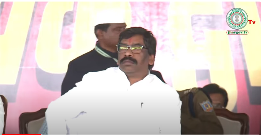 mukhyamantri ne lateharwasiyo ko di saugaat 