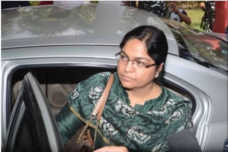 awaidh  khanan  maamala 
