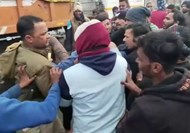 police thrashed after the death of a girl student going to study coaching.