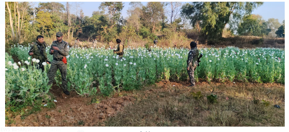 police ne ki badi  karrawai 