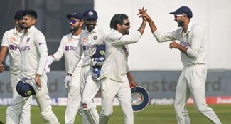india defeated australia in the delhi test on the third day itself.
