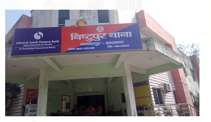 mahila  ke  saath chherkhani 