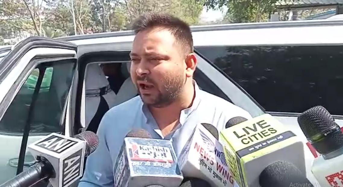 mahagatbandhan ki rally tejashwi ne patna se bhari hunkar 