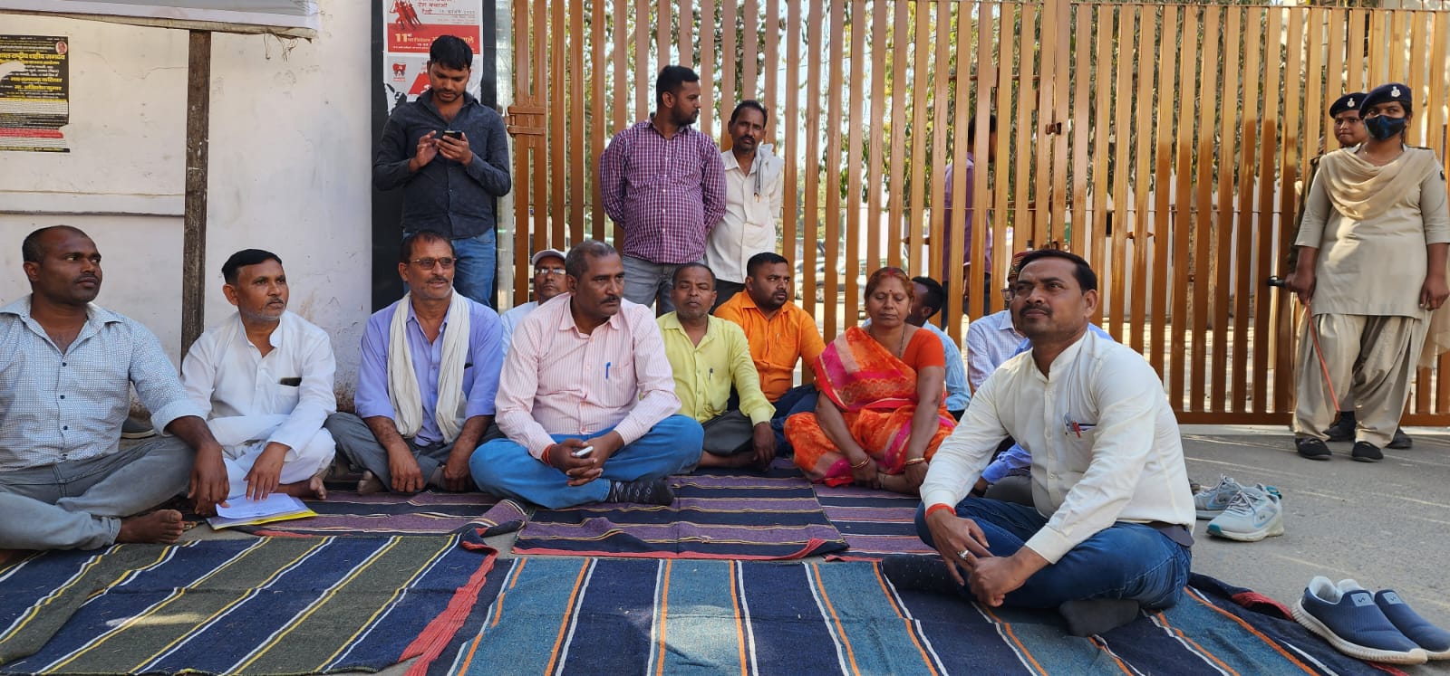 daband rashan dealer dakar rhe gareebob ka haq