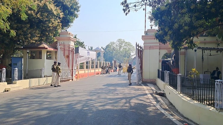 Tight security arrangements in the Bihar assembly premises regarding the budget session