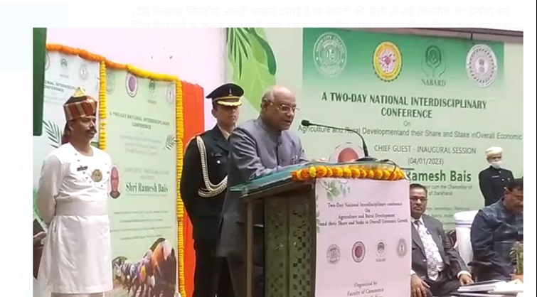 krishi mela mai ek darjan se adhik kisaan sammanit 