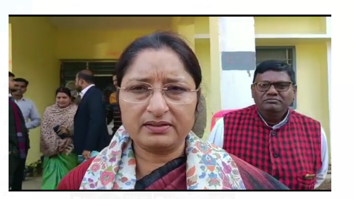 bachon ko di jayegee  parhai samet anya suvidhaye 