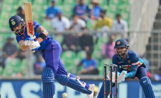 virat kohlis stormy innings..india will win the series from srilanka by 3-0