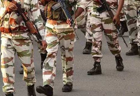 chhapra grp arrested two itbp jawans for molesting a girl student.