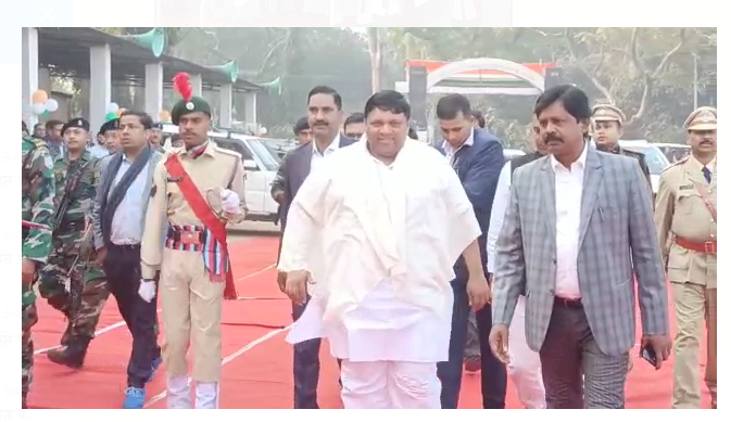 giridih mai harshollaas ke saath mana gantantra diwas  