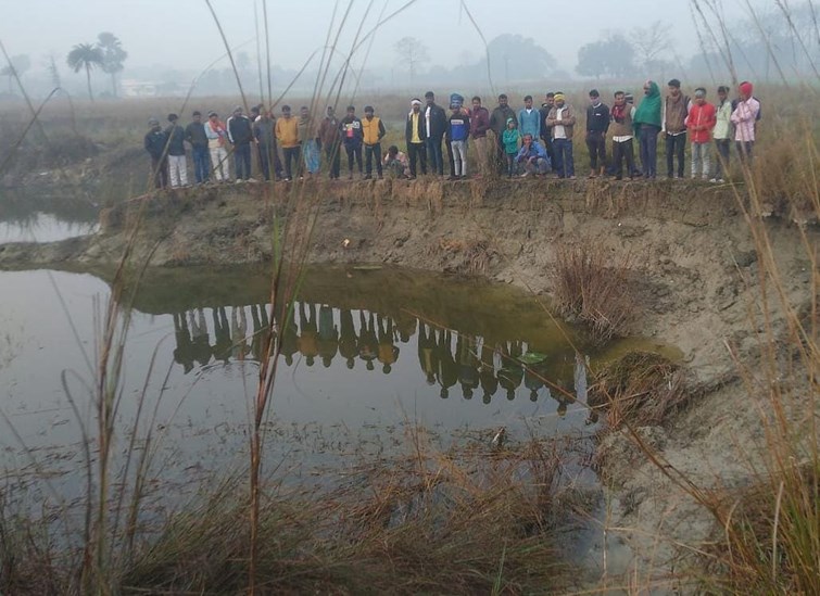 woman drowned in puddle with three children in muzaffarpur.