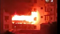 Fierce fire broke out in the apartment located in Bank Mod police station area of ​​Dhanbad, people trapped in the building, fire brigade team is maki